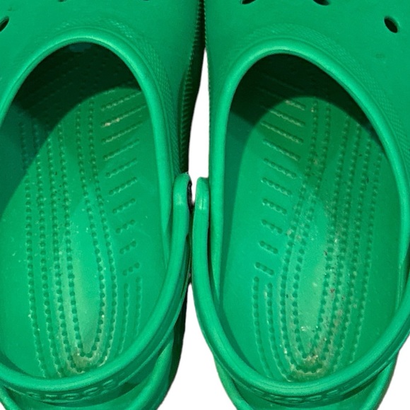 Men's Crocs Classic Clog Grass Green - Picture 14 of 16